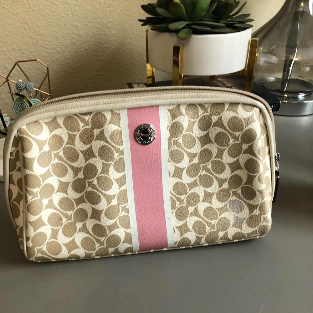 Coach Signature Print Cosmetic Case